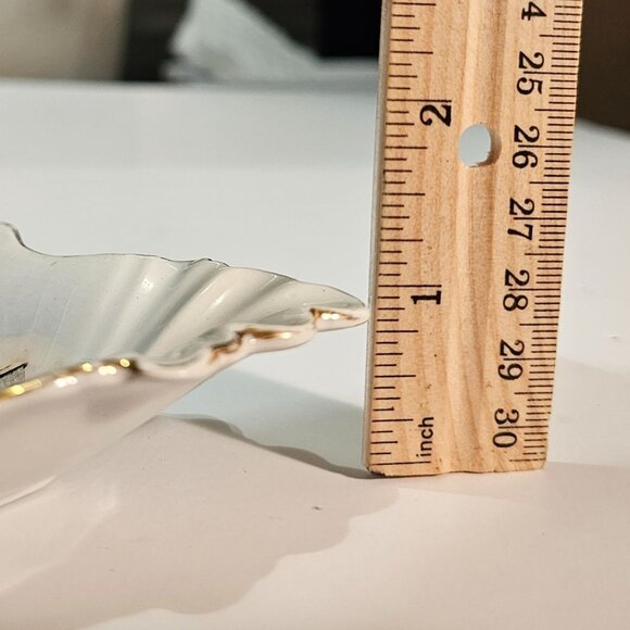 Vtg Shelley Bone China Pin  Dish Soldiers Memorial in Bega NSW Australia - Picture 9 of 9